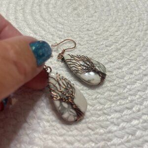 Rustic HOWLITE COPPER WIRE-WRAPPED TREE Handmade Dangle Earrings #620D